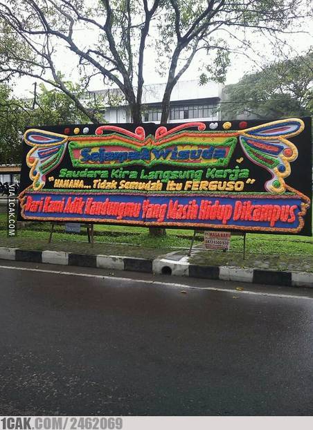 momen lucu pas wisuda © berbagai sumber momen lucu pas wisuda © berbagai sumber