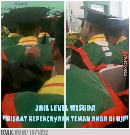 momen lucu pas wisuda © berbagai sumber momen lucu pas wisuda © berbagai sumber