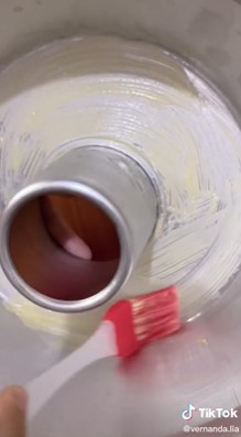 Cara bikin carlo pengoles loyang kue ala rumahan, tahan sampai sebulan