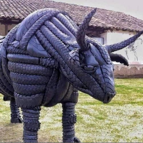 hiasan berukuran jumbo jadi lucu kelihatannya © berbagai sumber