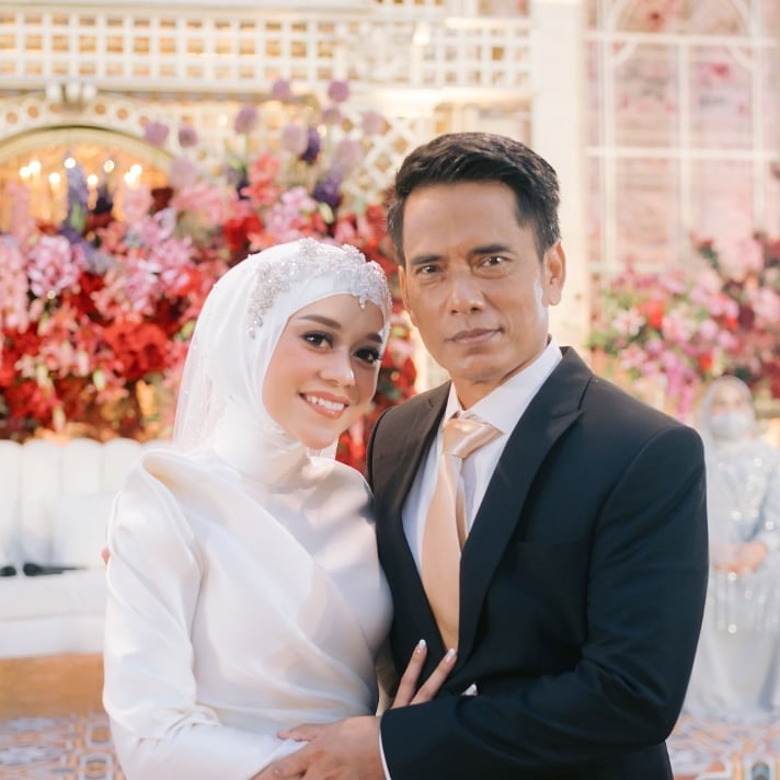 momen akrab Endang Mulyana & Lesty © 2022 Instagram 