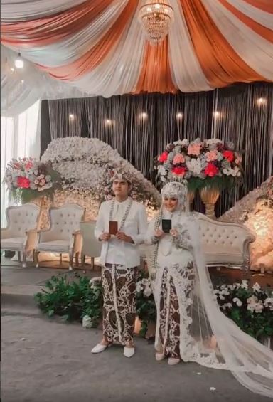 7 Momen pernikahan Farhan mantan pemeran tuyul di FTV Genta Buana