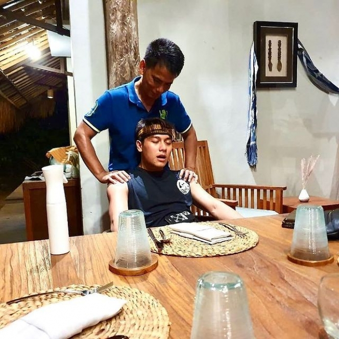 potret kedekatan Billar dan orang tua Lesty © Instagram