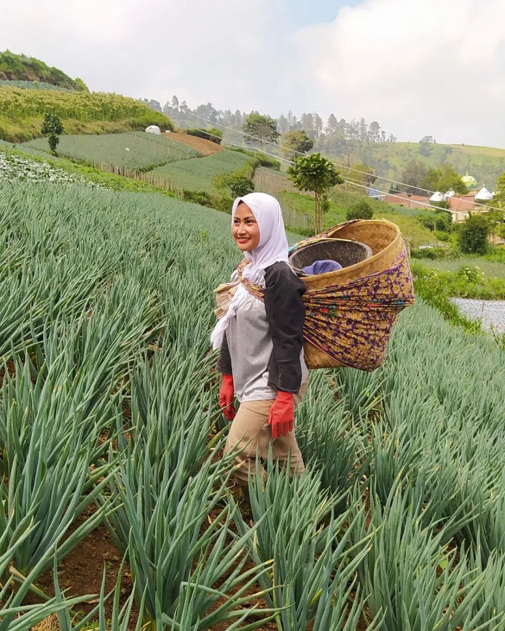 momen novi listiana bercocok tanam © Instagram