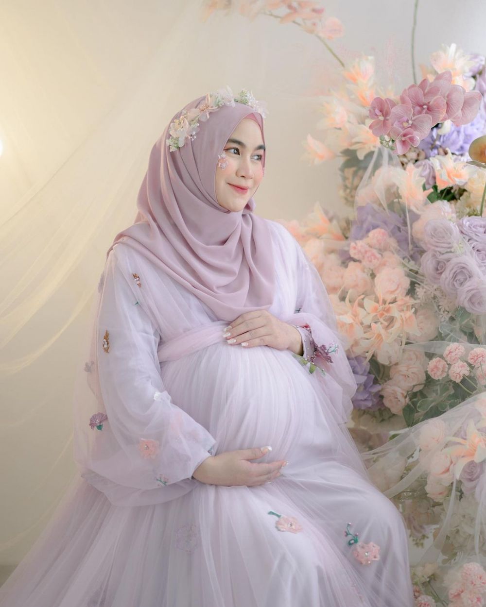 13 Momen maternity shoot Anisa Rahma, tak sabar nantikan anak pertama