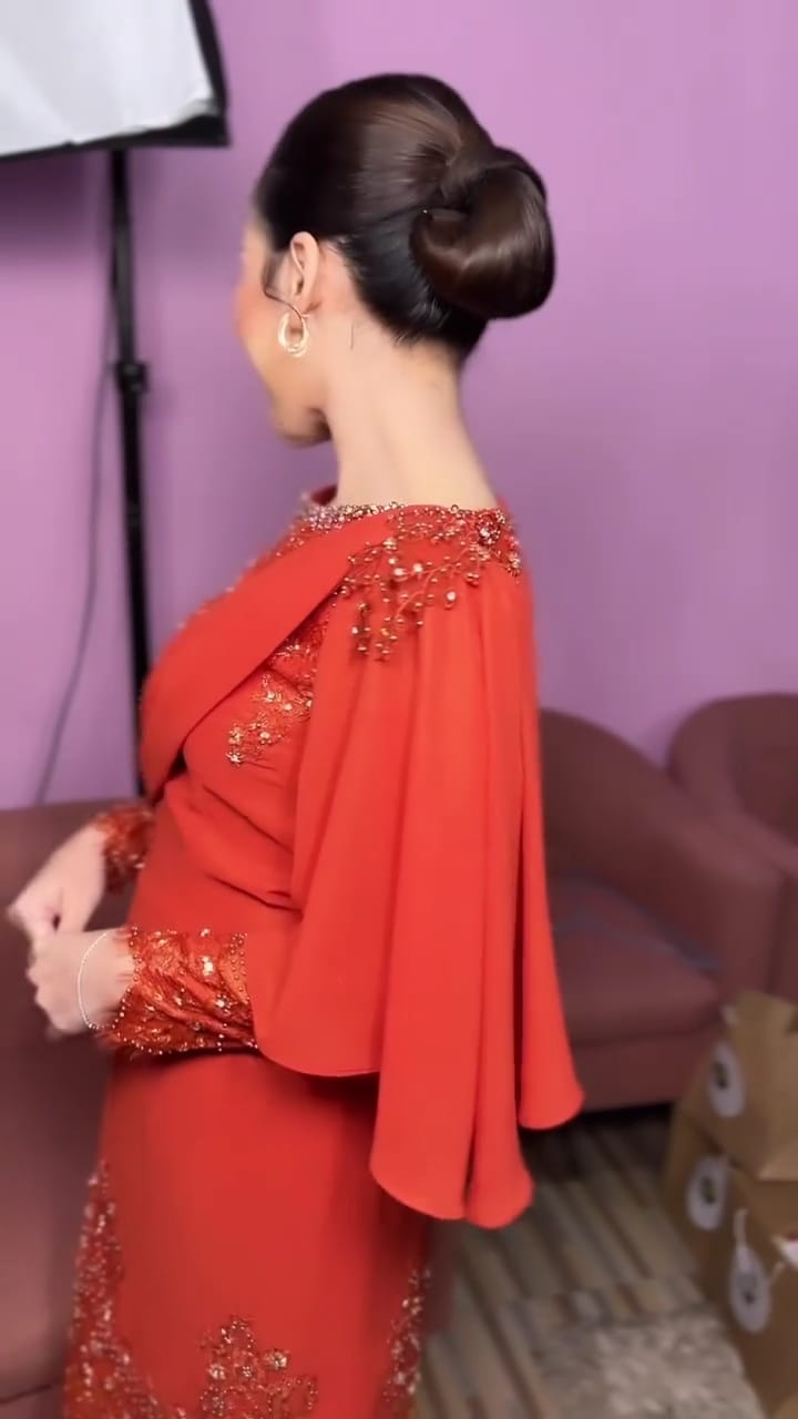 pesona ayu ting ting tasyakuran adik © berbagai sumber pesona ayu ting ting tasyakuran adik © berbagai sumber