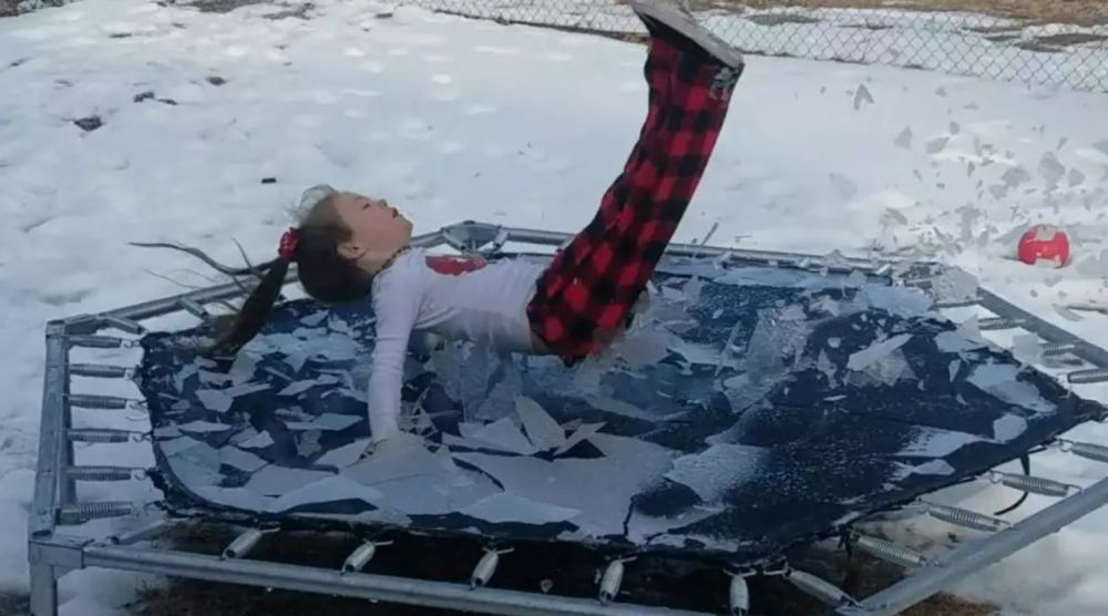 11 Potret nyeleneh bekukan barang Berbagai sumber