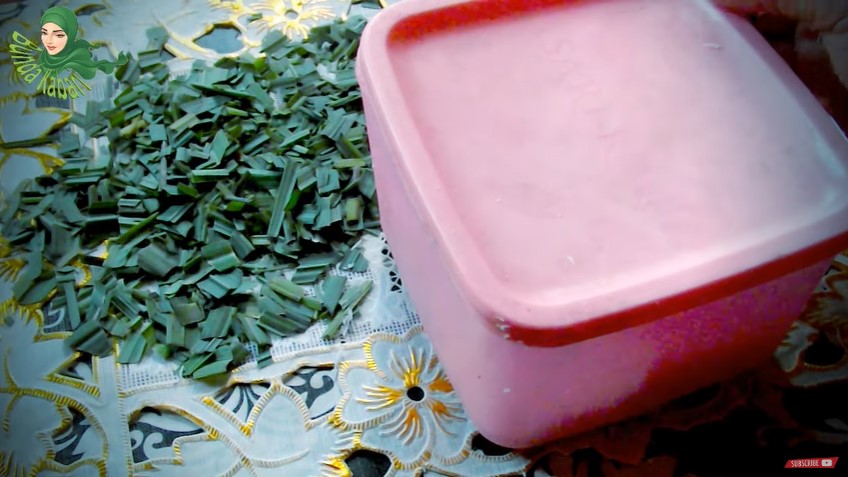 Cara simpan kelapa parut tanpa kulkas, tak berubah rasa hingga 12 jam