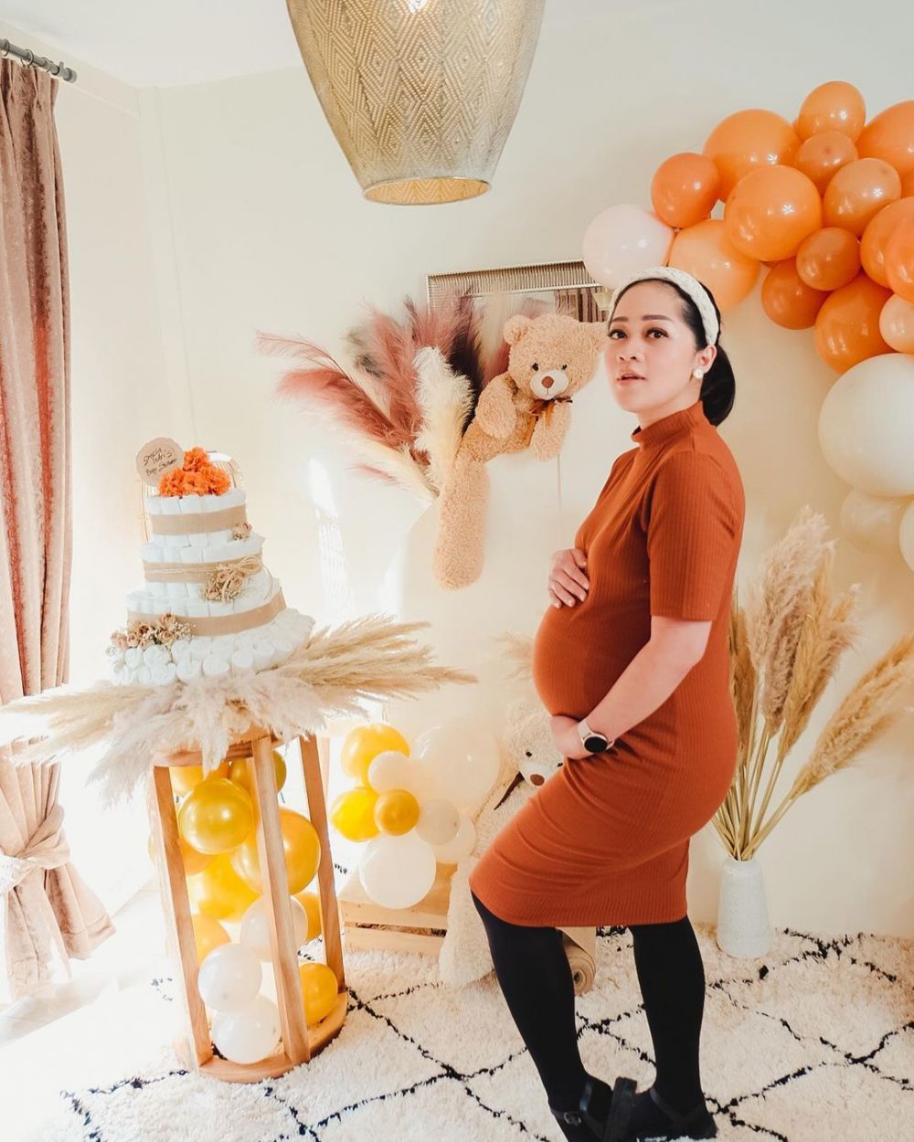 momen kejutan baby shower gracia indri © instagram