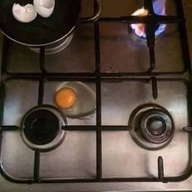 Potret orang berinovasi masak makanan © 2022 Instagram 