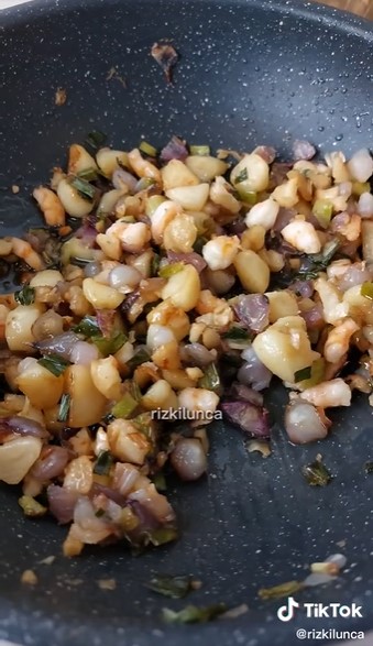 7 Trik bikin bumbu nasi goreng khas Jawa Timur, gurih dan tahan lama