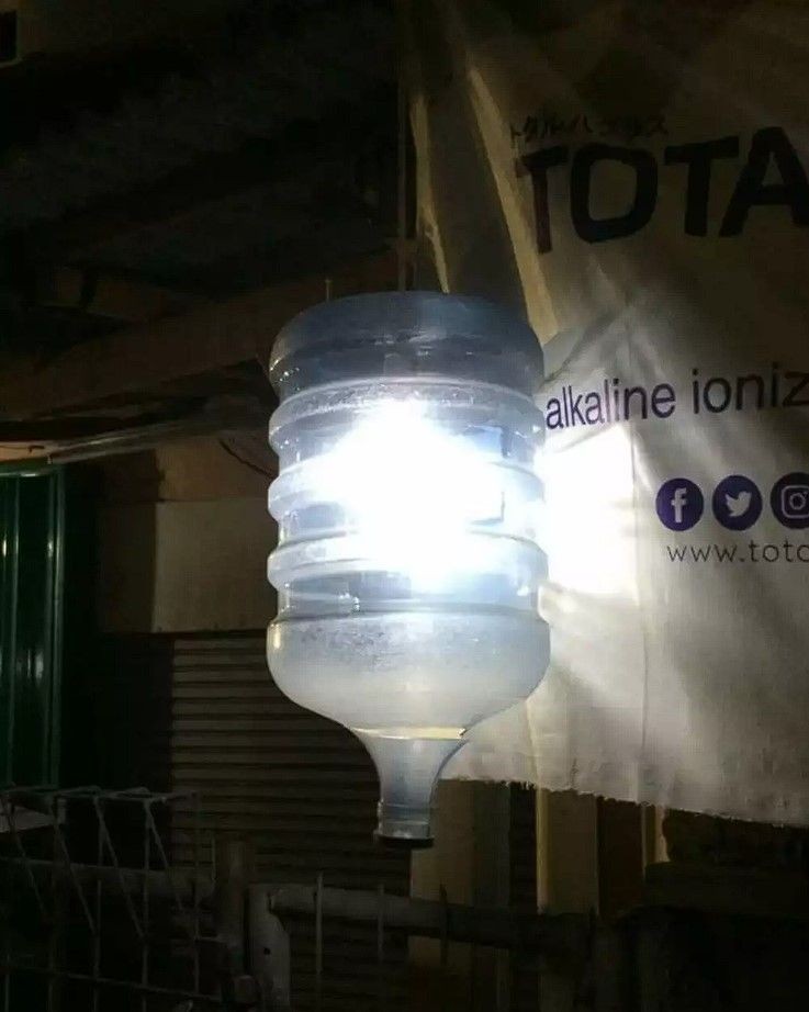 Potret nyeleneh modifikasi barang elektronik Berbagai sumber