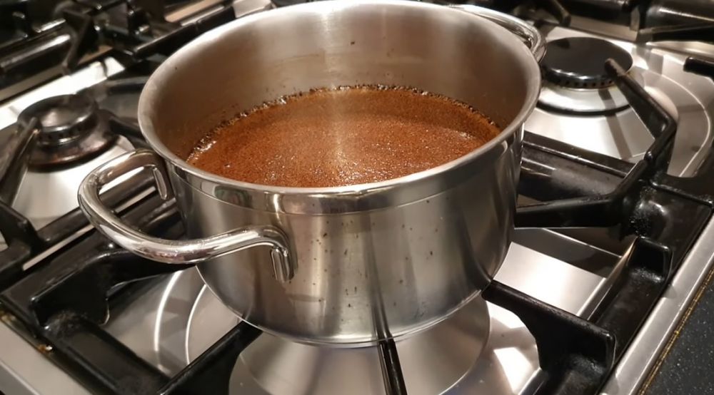 5 Cara hilangkan bau masakan yang menyengat di dapur, pakai 1 bahan