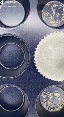 Trik agar cupcake tidak bantat dan bawahnya basah, pakai 1 bahan dapur