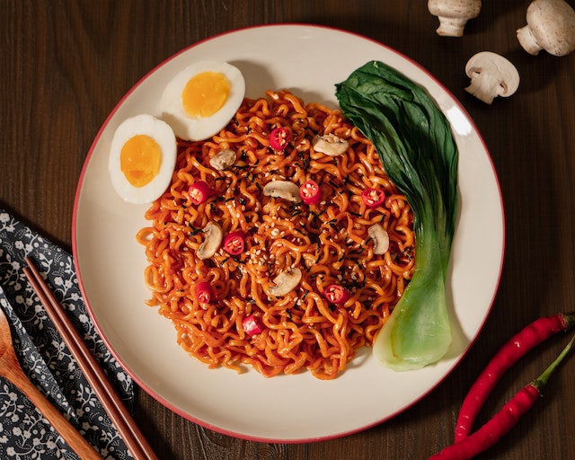 Ini lho rahasia mi goreng warmindo lebih enak daripada bikin sendiri