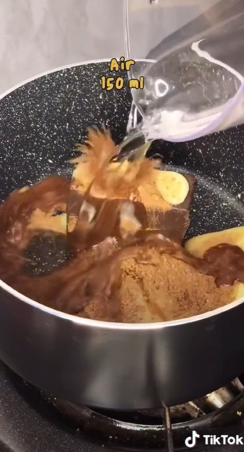 7 Cara bikin double choco pie ala McDonald's, simpel pakai roti tawar