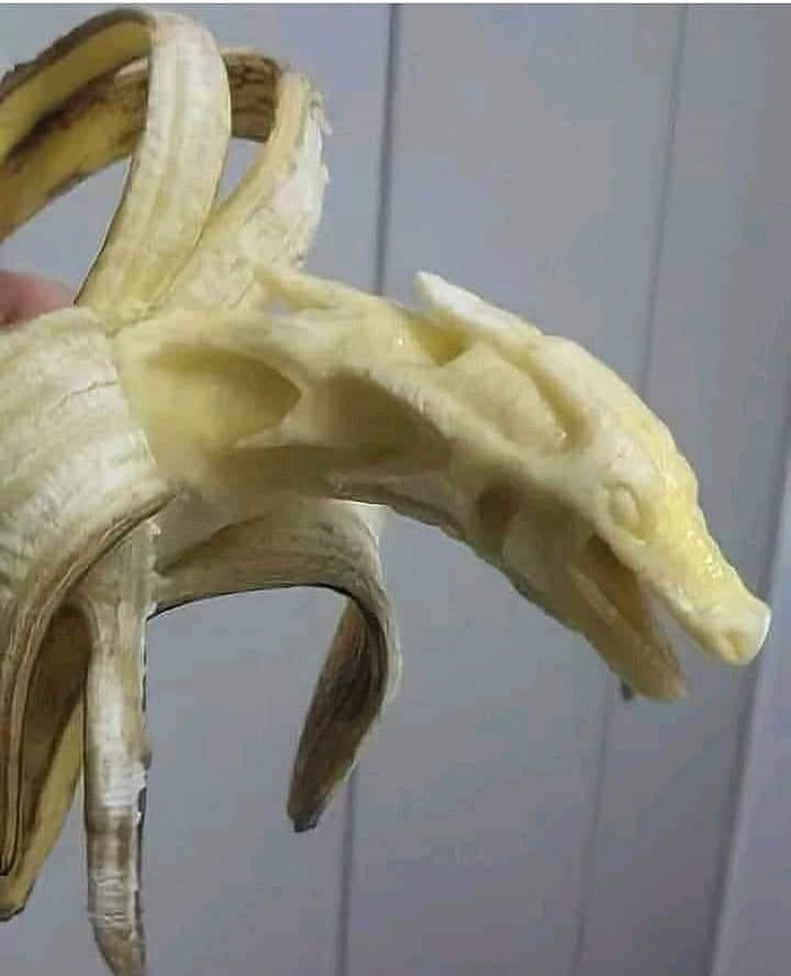 karya kreatif dari buah pisang yang memukau © berbagai sumber karya kreatif dari buah pisang yang memukau © berbagai sumber