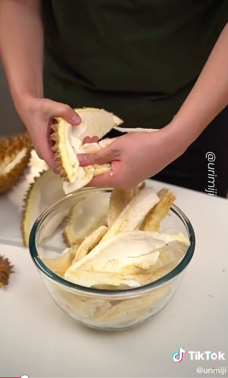 5 Cara buat serabi petulo khas Malang dari kulit durian, bikin nagih