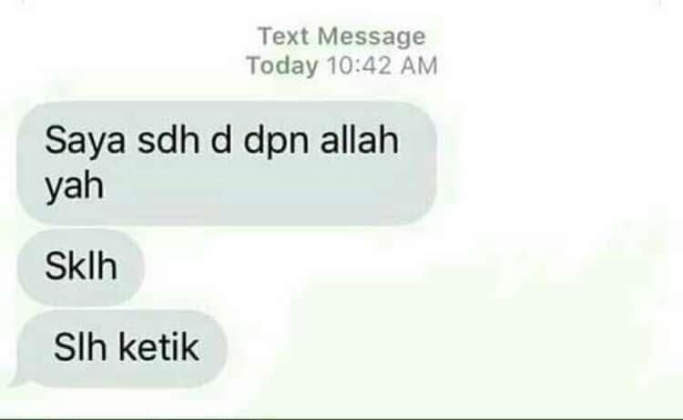 typo gegara autocorrect © berbagai sumber