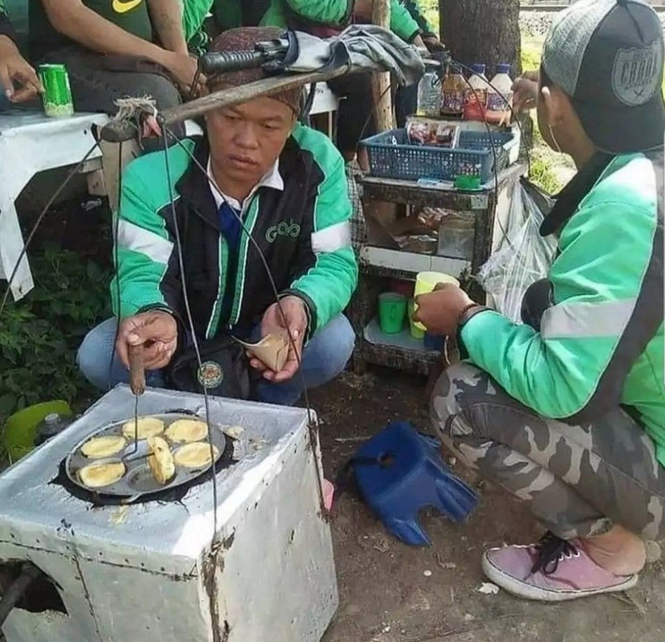 Driver ojek online alih profesi Berbagai sumber