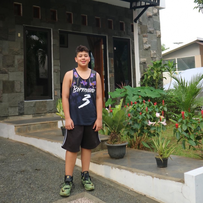 potret terbaru Nizam Buku Harian Baim © Instagram