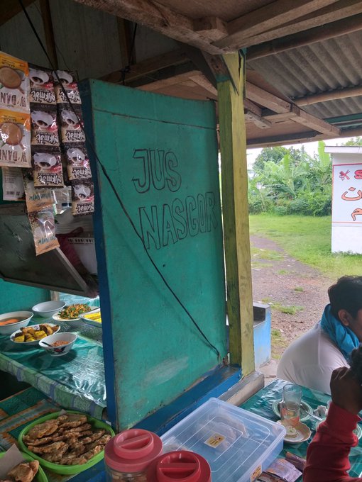 usaha pedagang nasi goreng kreatif pol © berbagai sumber