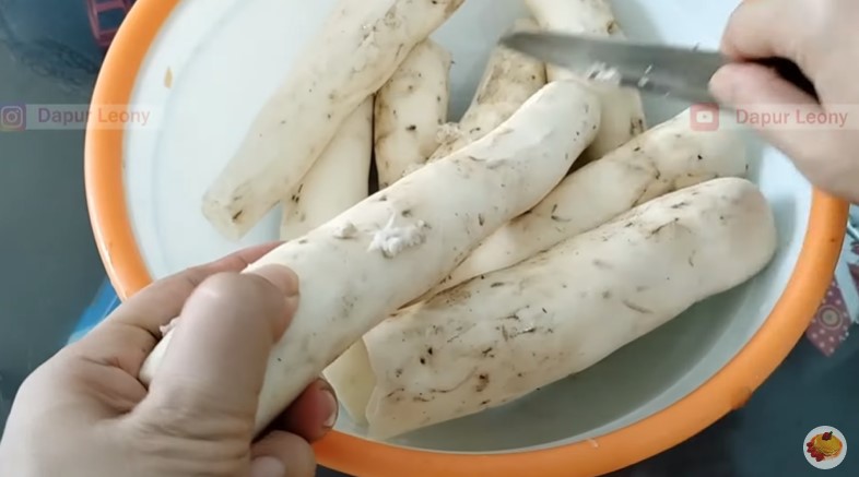 5 Cara bikin peuyeum tape khas Bandung ala rumahan, manis dan legit