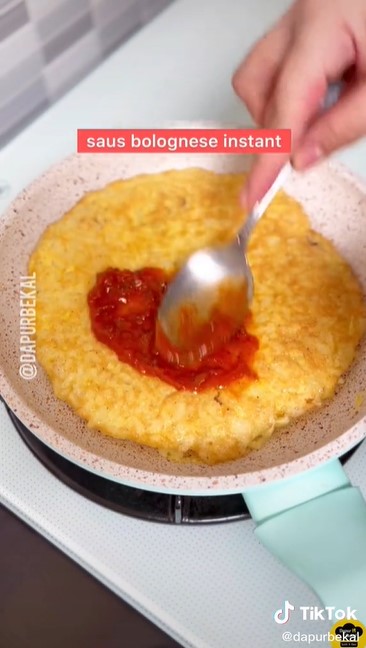 7 Cara bikin pizza super supreme dari nasi sisa, praktis dan enak