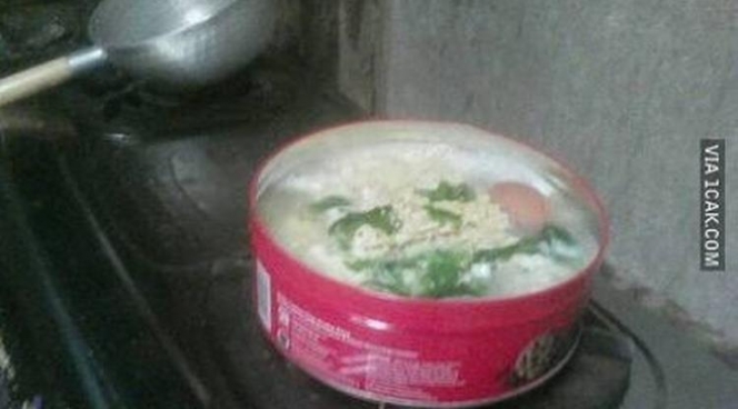 Potret orang masak pakai alat nggak semestinya Berbagai sumber Potret orang masak pakai alat nggak semestinya Berbagai sumber