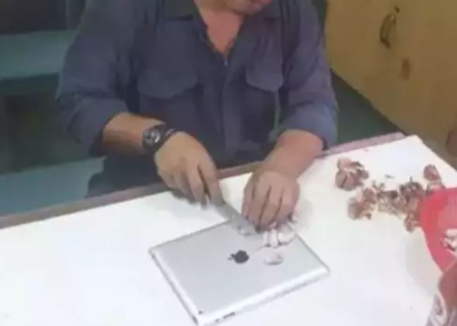 Potret orang masak pakai alat nggak semestinya Berbagai sumber Potret orang masak pakai alat nggak semestinya Berbagai sumber