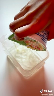 Tanpa takut tumpah, ini trik mudah meniriskan air dalam mi kemasan cup