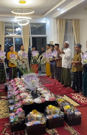 Perayaan Maulid Nabi antimainstream, warga dapat buket uang TikTok