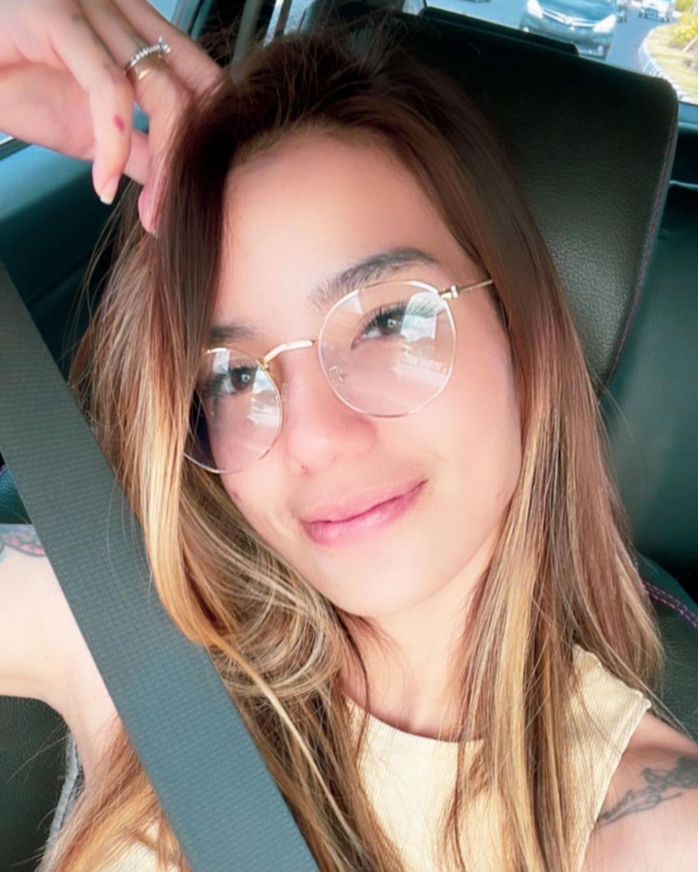 potret terbaru sheila usai hapus tato © instagram