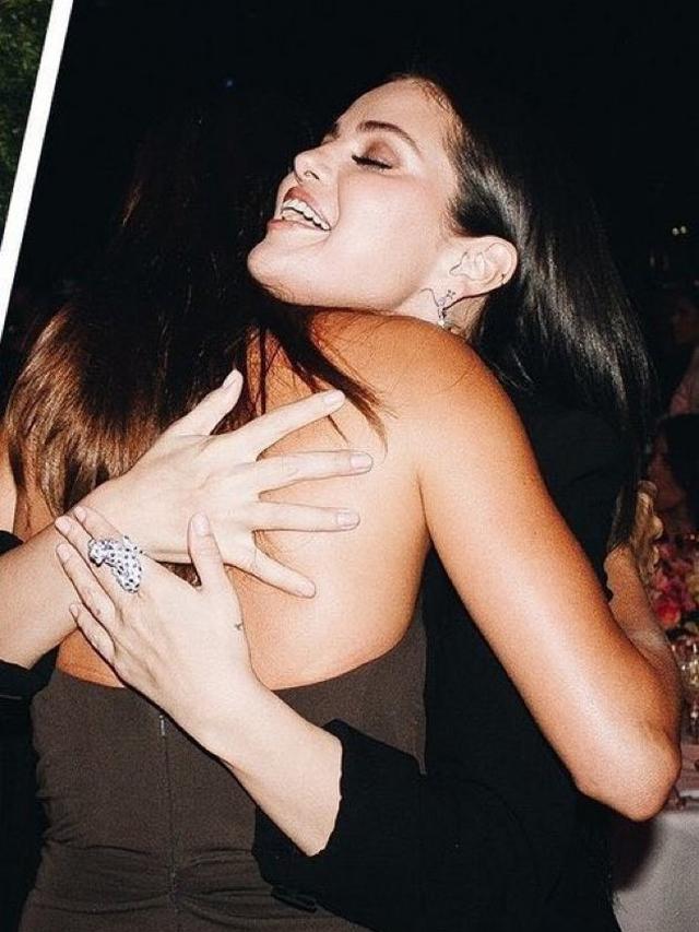 Momen pertemuan perdana Selena Gomez dan Hailey Bieber, saling pelukan