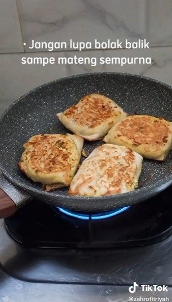 5 Cara bikin martabak telur tanpa digoreng, enak dan cocok untuk diet