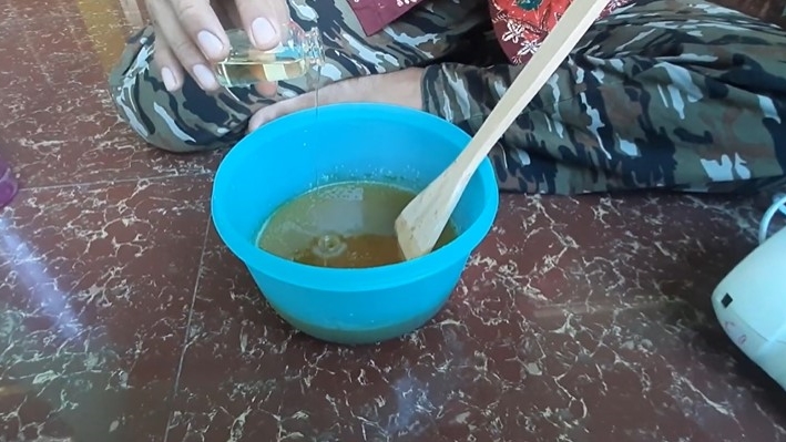 Jangan dibuang, 9 cara bikin sabun cuci piring dari minyak jelantah