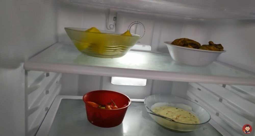 Perlu dihindari, 5 penyebab bunga es cepat menumpuk di kulkas 1 pintu