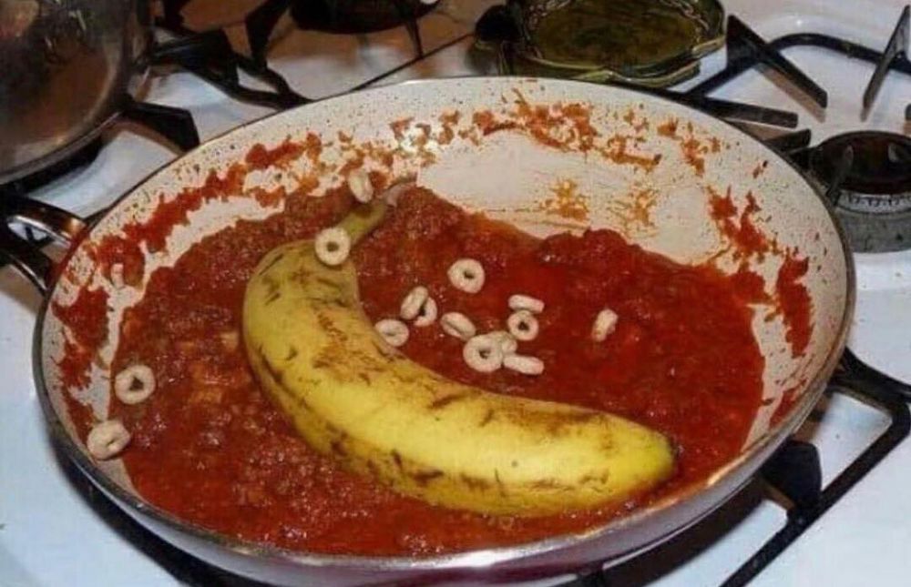 Potret kreasi makanan nyeleneh © 2022 Instagram 