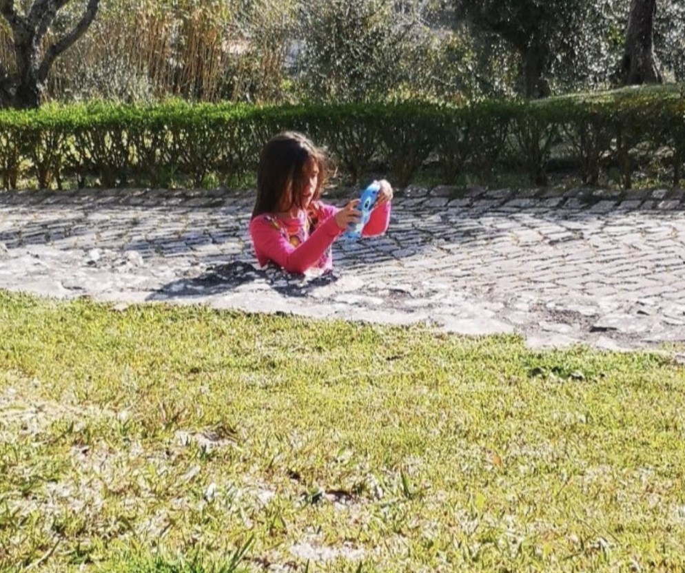 Objek seperti hilang sebagian Berbagai sumber