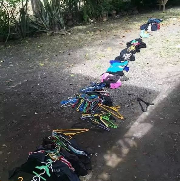 apes waktu jemur baju di rumah lucu © berbagai sumber apes waktu jemur baju di rumah lucu © berbagai sumber