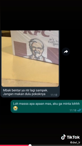 Momen wanita dapat bonus makanan dari kurir paket Tiktok