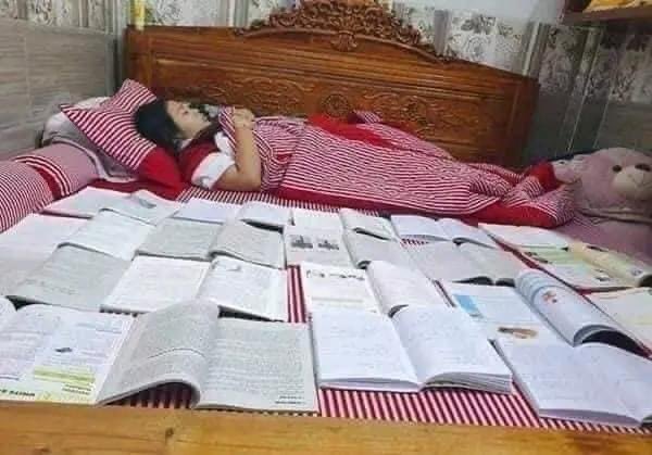 momen persiapan ikut ujian bikin ngakak © berbagai sumber