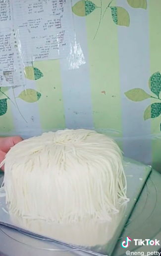 Tak asal diparut, ini cara hasilkan keju gondrong yang tidak patah