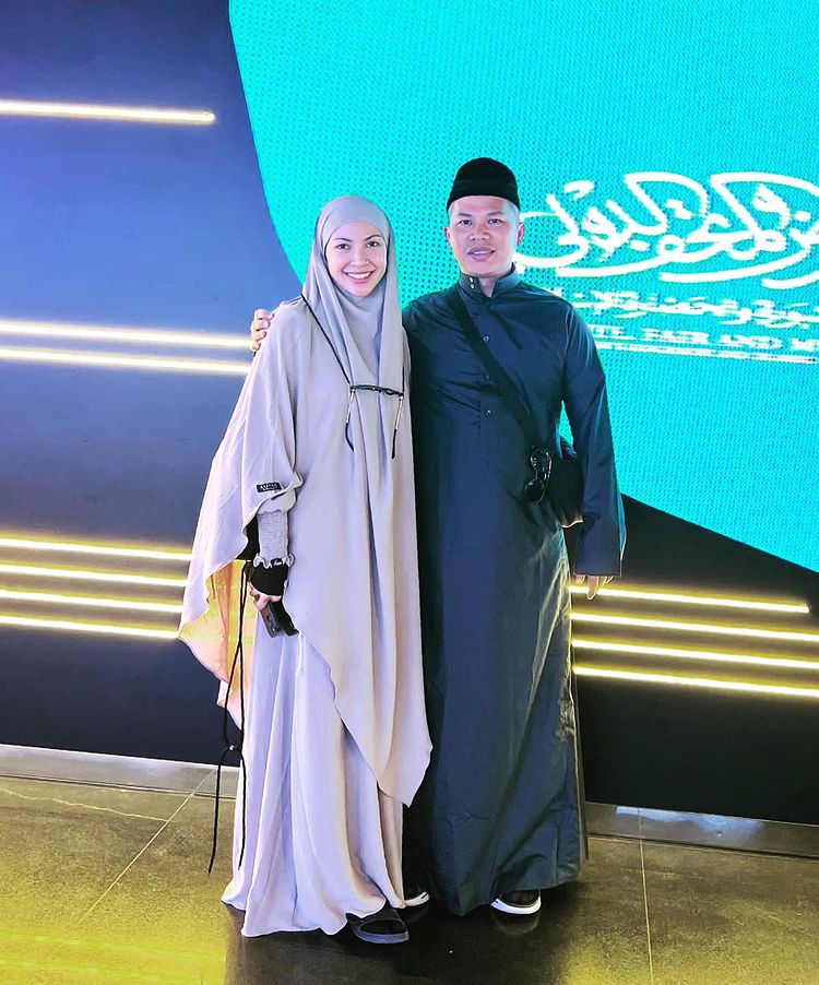 Ratna Galih mantan pacar Raffi Ahmad  © berbagai sumber