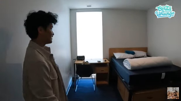 potret kos-kosan Gavin anak Arie Untung © 2022 You Tube 