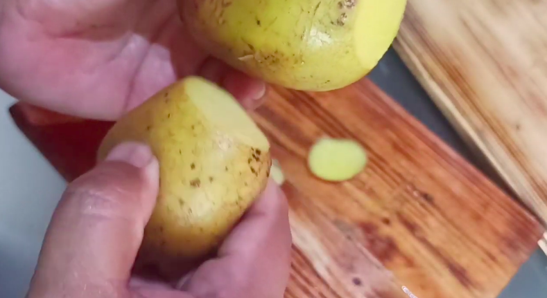 4 Cara simpel memilih kentang berkualitas baik untuk dibikin keripik