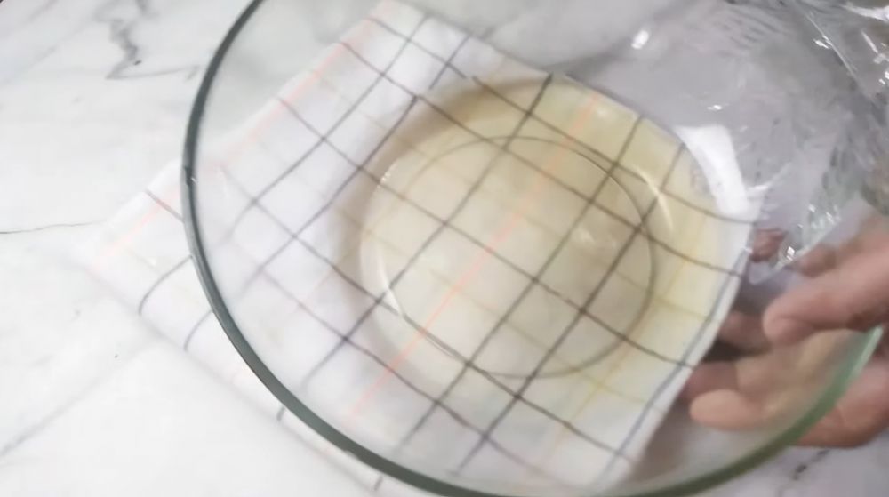 Trik mengaduk putih telur tanpa mixer agar kaku dan mengembang