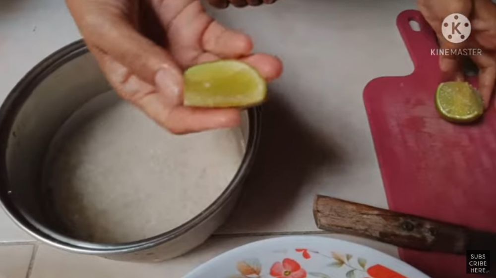 Jangan dibuang, begini trik memasak beras yang sudah bau apek