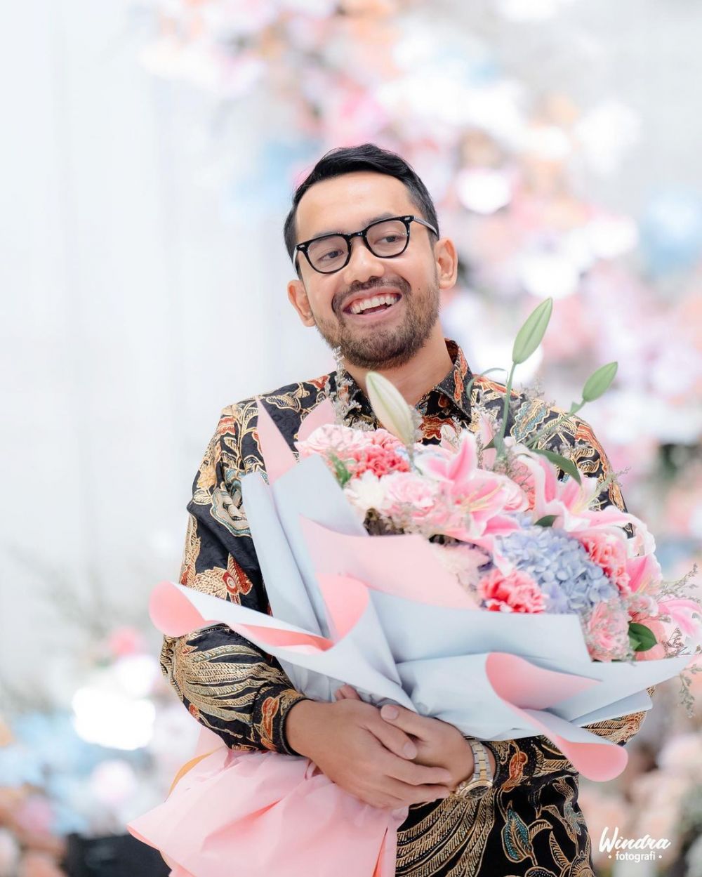 Momen lamaran Kiky Saputri © 2022 berbagai sumber Momen lamaran Kiky Saputri © 2022 berbagai sumber