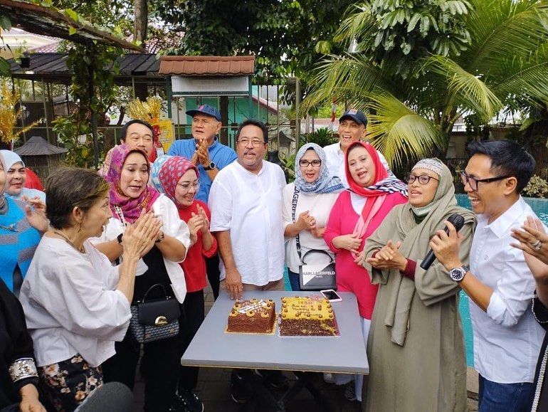 momen ultah Rano Karno ke-62 jadi ajang kumpul artis senior © berbagai sumber